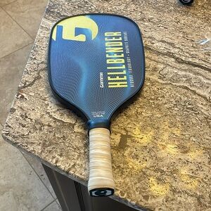 Gamma hellbender Pickleball paddle